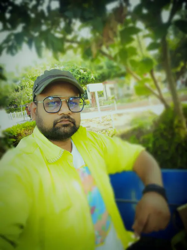 Raja Tahseen - Consultant